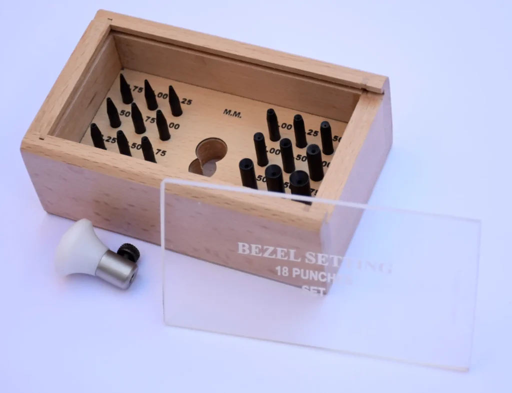 Bezel Setting 18 Punch Slide Box